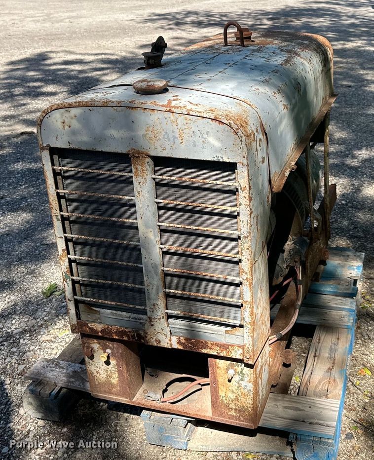 image for item EJ6852 Lincoln  SA200 welder