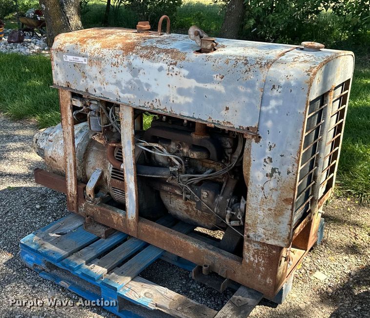 image for item EJ6852 Lincoln  SA200 welder