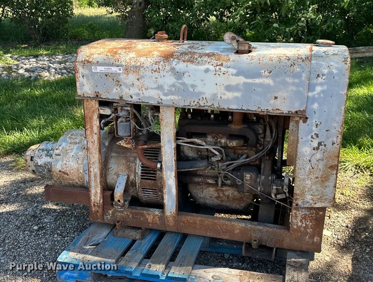 image for item EJ6852 Lincoln  SA200 welder