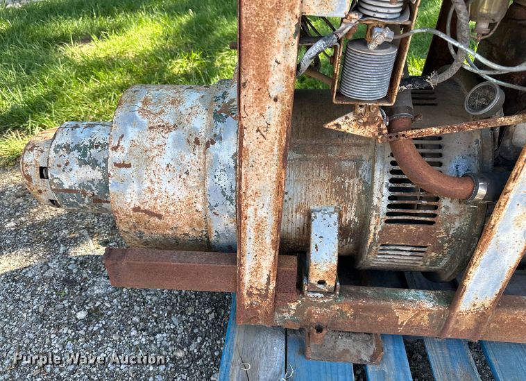 image for item EJ6852 Lincoln  SA200 welder