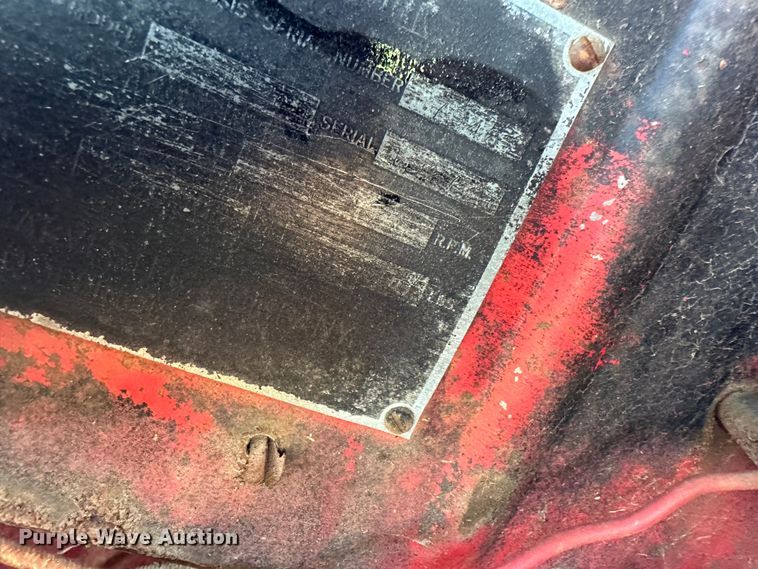 image for item EJ6853 International KB-10 truck cab and chassis