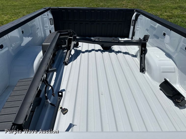 image for item EJ6906 GMC Sierra SLT  8' Bed