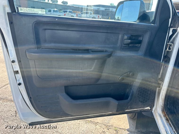 image for item EJ6909 2012 Dodge  Ram 5500HD truck cab and chassis