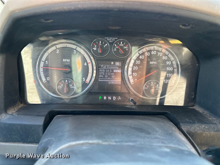 image for item EJ6909 2012 Dodge  Ram 5500HD truck cab and chassis