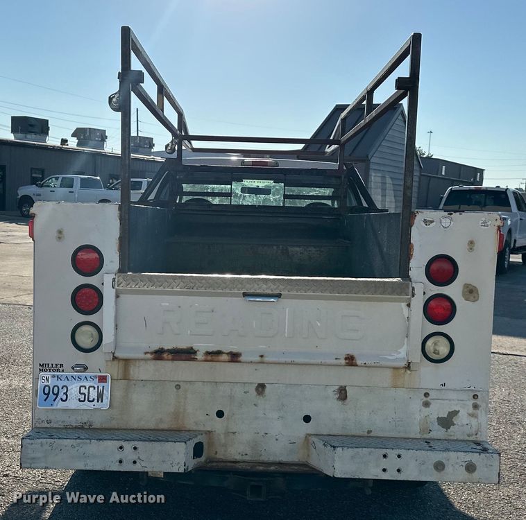 image for item EJ6911 2006 Ford F250 Super Duty XL utility bed pickup truck