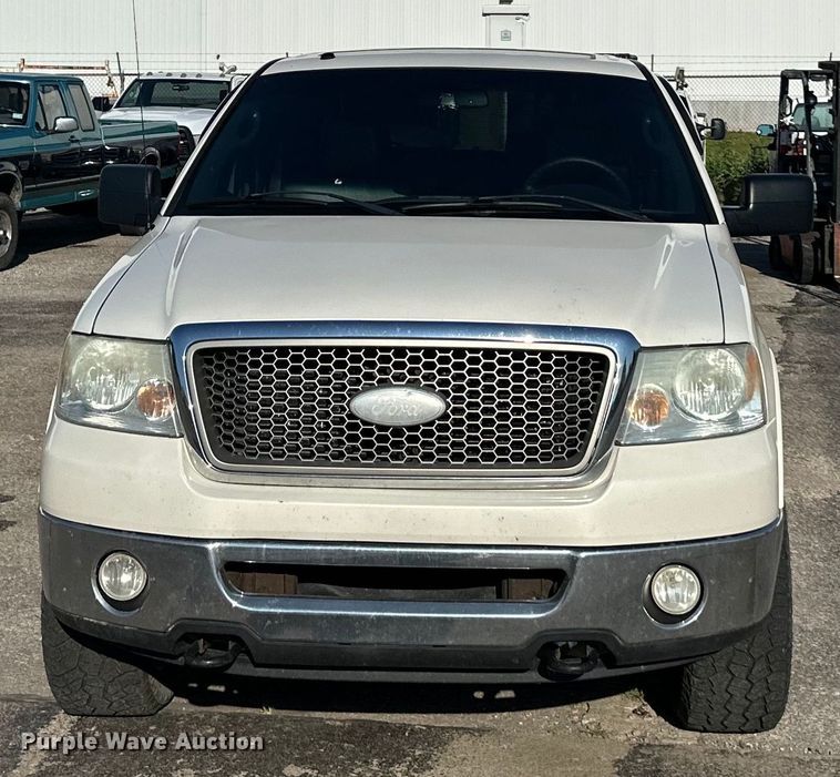 image for item EJ6913 2007 Ford F150 SuperCrew pickup truck