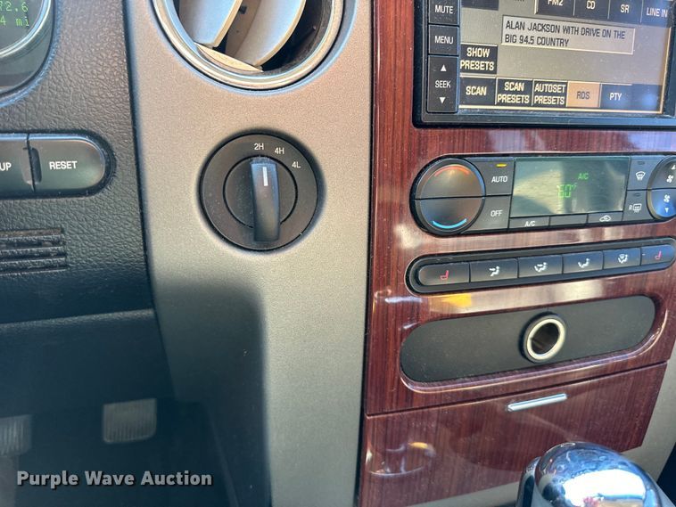 image for item EJ6913 2007 Ford F150 SuperCrew pickup truck