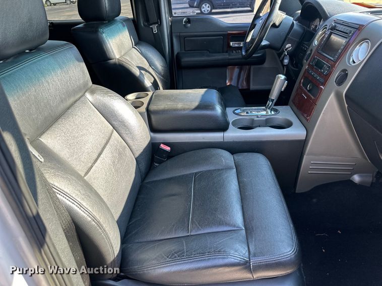 image for item EJ6913 2007 Ford F150 SuperCrew pickup truck