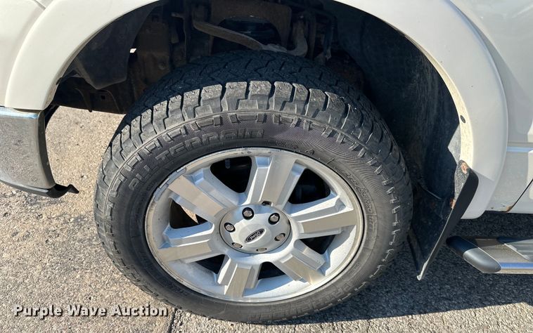 image for item EJ6913 2007 Ford F150 SuperCrew pickup truck