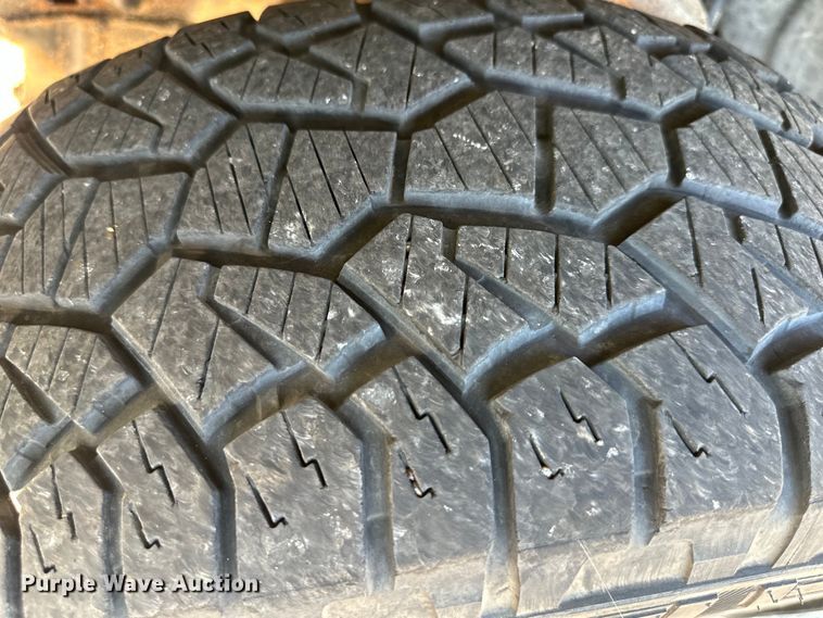 image for item EJ6913 2007 Ford F150 SuperCrew pickup truck