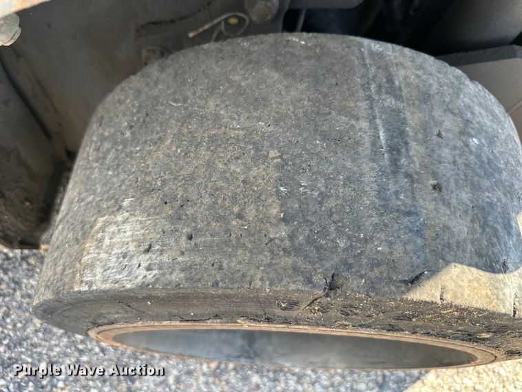 image for item EJ6914 2007 Toyota  8FGCU30 forklift