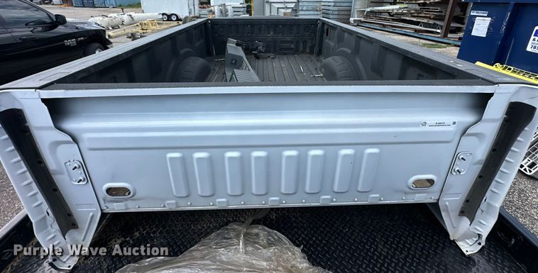 image for item EJ6915 Ford F250 pickup truck bed