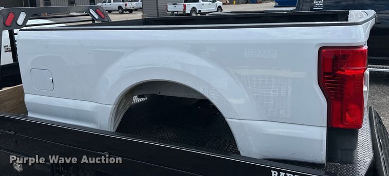 image for item EJ6915 Ford F250 pickup truck bed