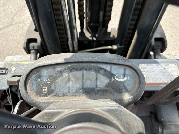 image for item EJ6916 1999 Toyota  52-6FGCU45-BCS forklift