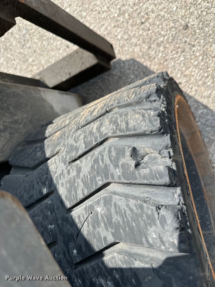 image for item EJ6916 1999 Toyota  52-6FGCU45-BCS forklift