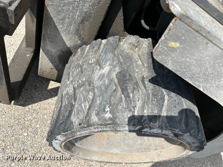 image for item EJ6916 1999 Toyota  52-6FGCU45-BCS forklift