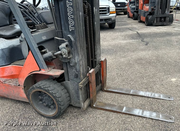 image for item EJ6918 Toyota  7FGCU30 forklift