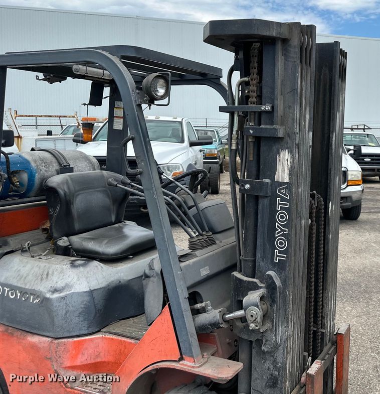 image for item EJ6918 Toyota  7FGCU30 forklift