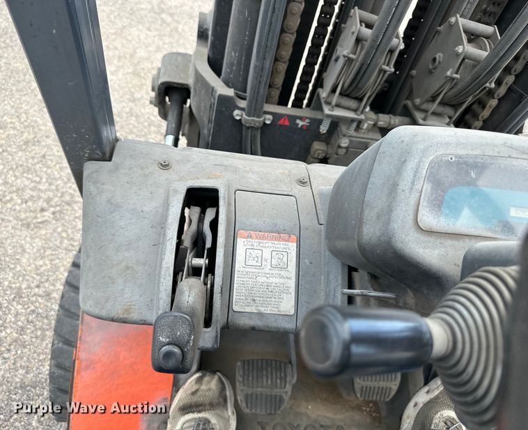 image for item EJ6918 Toyota  7FGCU30 forklift