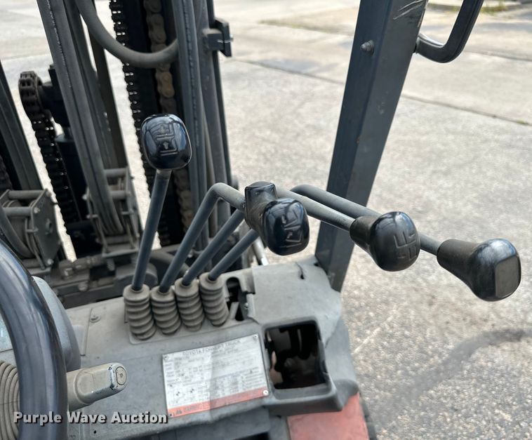 image for item EJ6918 Toyota  7FGCU30 forklift