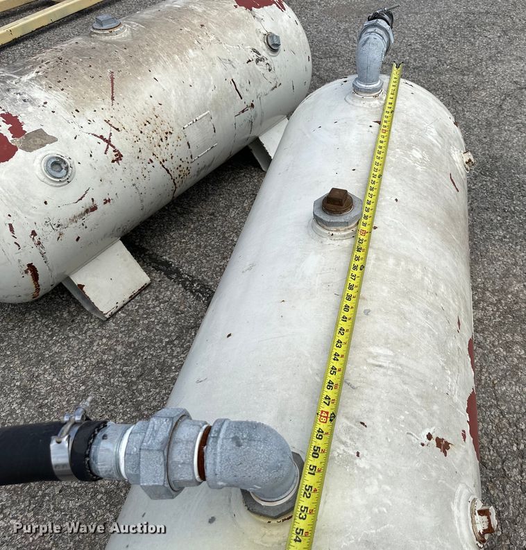 image for item EJ6919 (4) tanks 