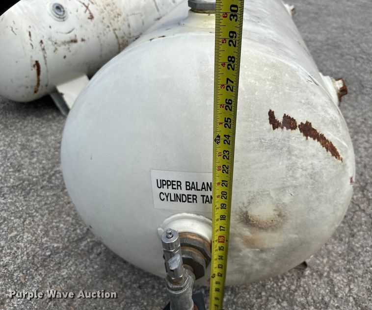 image for item EJ6919 (4) tanks 