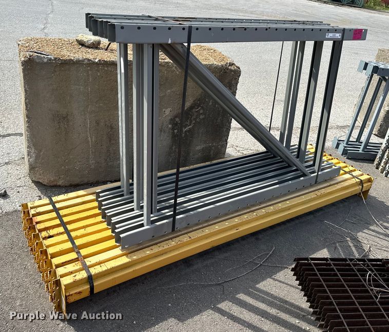 image for item EJ6951 Keystone  pallet racking