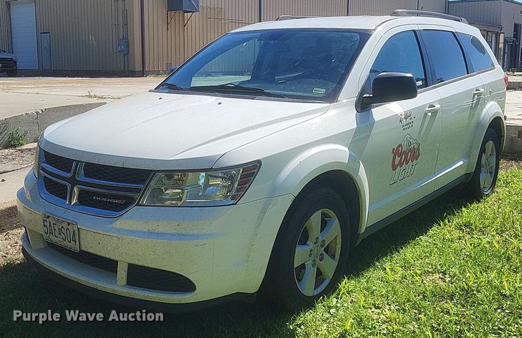 image for item EJ7998 2013 Dodge  Journey  SUV