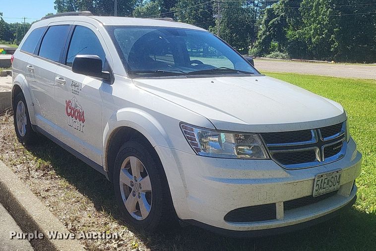 image for item EJ7998 2013 Dodge  Journey  SUV