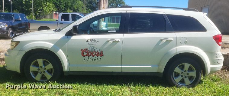 image for item EJ7998 2013 Dodge  Journey  SUV