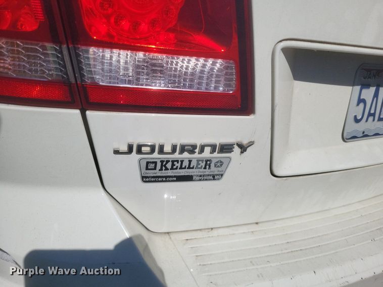 image for item EJ7998 2013 Dodge  Journey  SUV