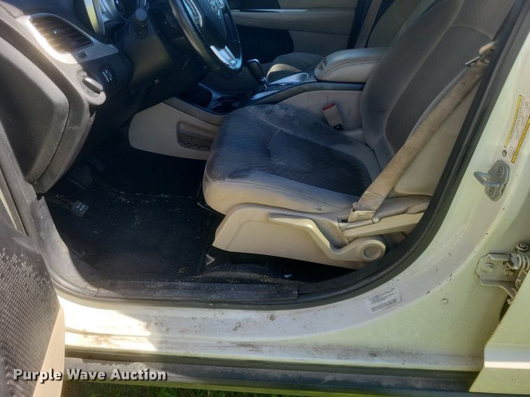 image for item EJ7998 2013 Dodge  Journey  SUV