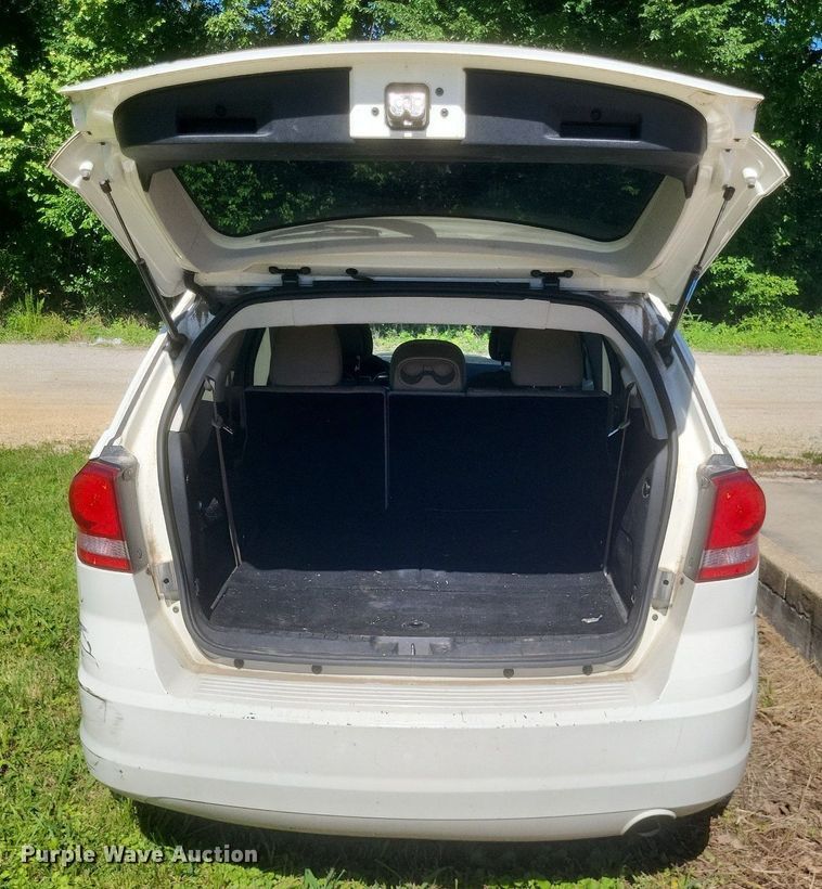 image for item EJ7998 2013 Dodge  Journey  SUV