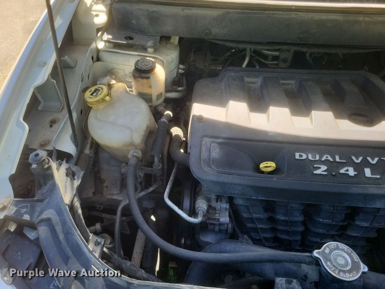 image for item EJ7998 2013 Dodge  Journey  SUV