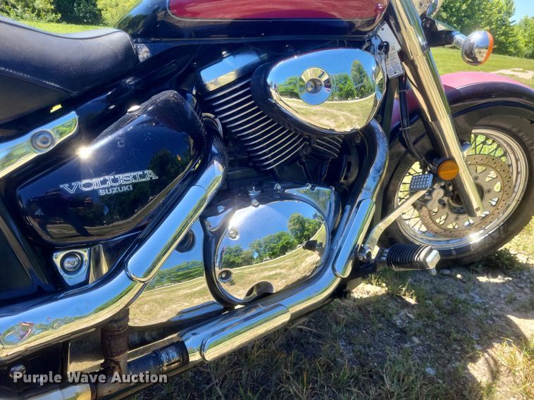 image for item EJ8002 2001 Suzuki  Intruder Volusia motorcycle