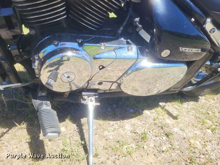 image for item EJ8002 2001 Suzuki  Intruder Volusia motorcycle