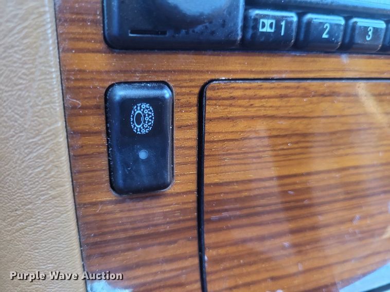 image for item EJ8005 1994 Mercedes-Benz  S320 