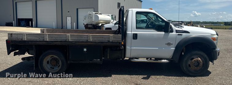 image for item EK1365 2011 Ford F550 flatbed truck