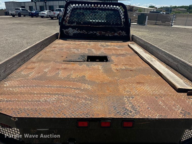 image for item EK1365 2011 Ford F550 flatbed truck