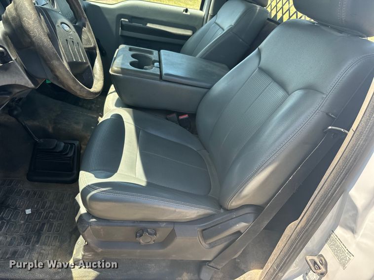 image for item EK1365 2011 Ford F550 flatbed truck