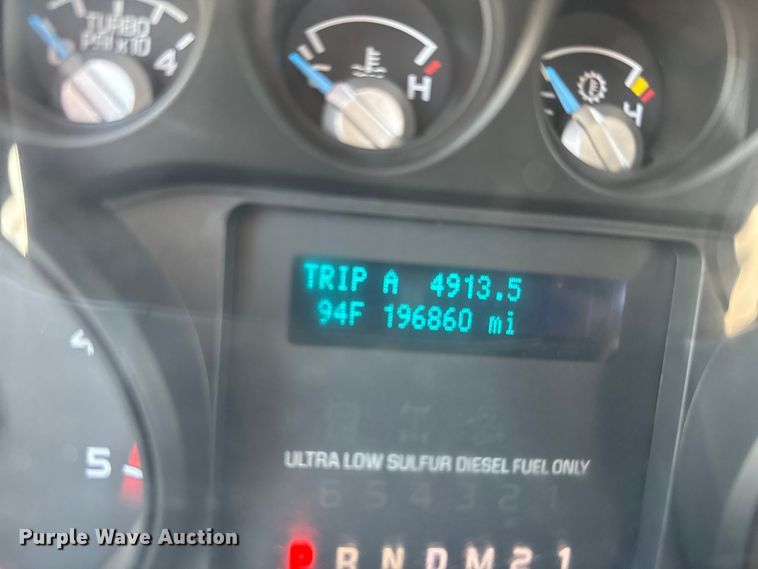 image for item EK1365 2011 Ford F550 flatbed truck