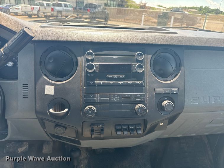 image for item EK1365 2011 Ford F550 flatbed truck