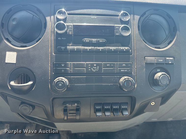 image for item EK1365 2011 Ford F550 flatbed truck