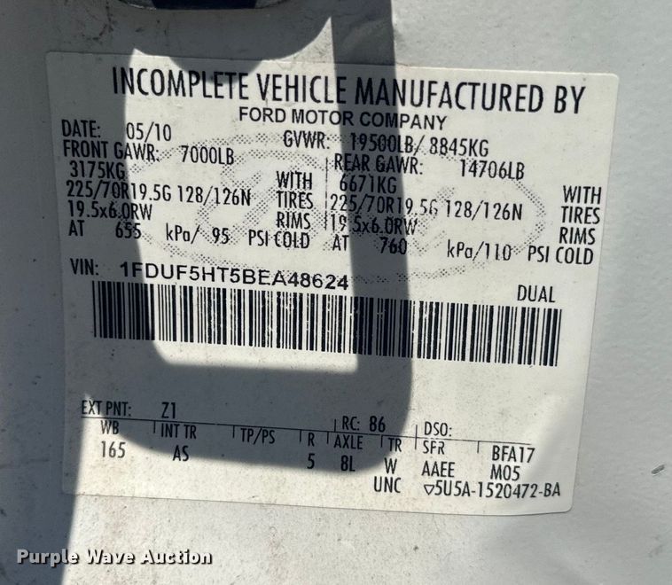 image for item EK1365 2011 Ford F550 flatbed truck