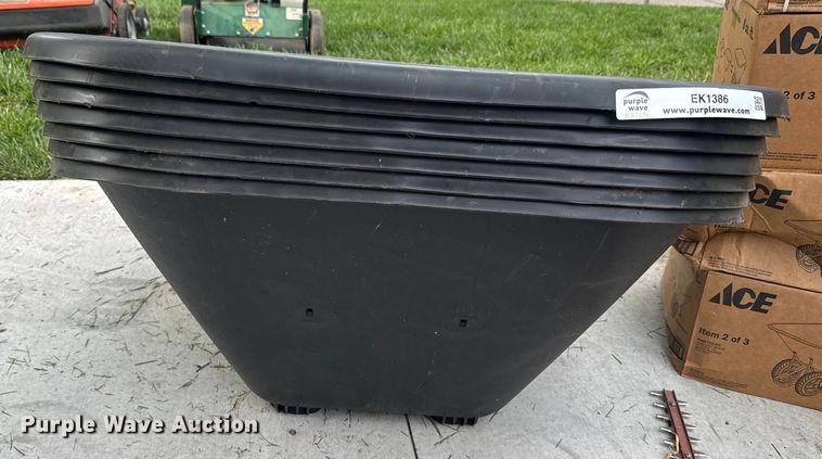 image for item EK1386 Lawn equipment 