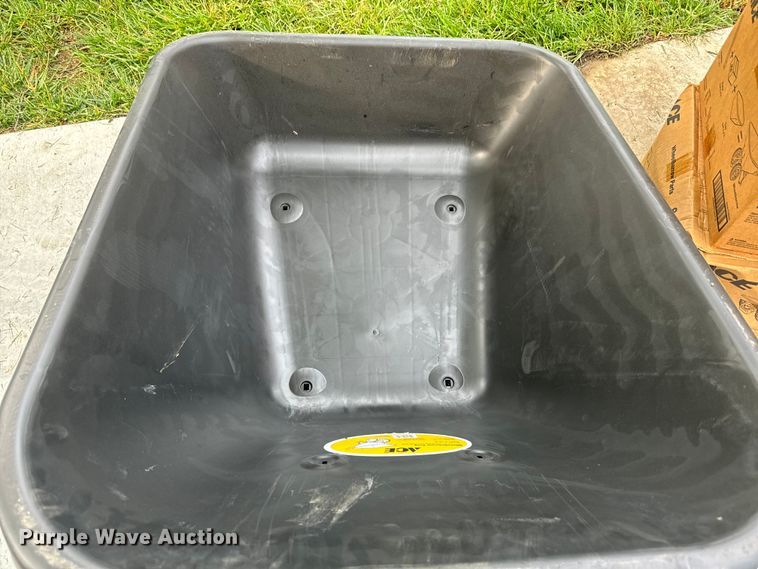 image for item EK1386 Lawn equipment 