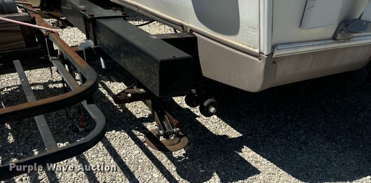 image for item EK1439 2003 Forest River  Flagstaff camper