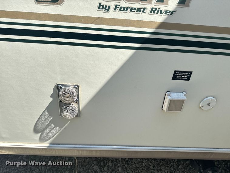 image for item EK1439 2003 Forest River  Flagstaff camper