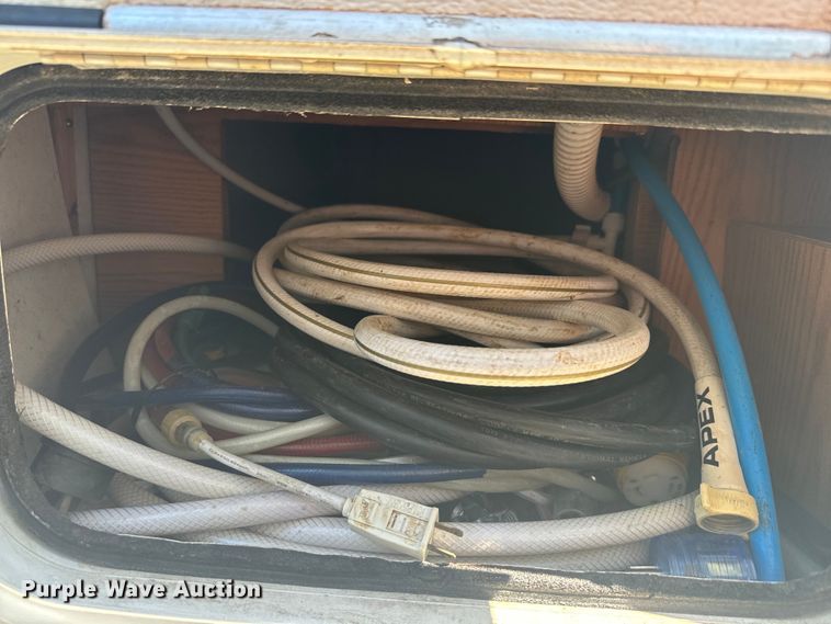 image for item EK1439 2003 Forest River  Flagstaff camper