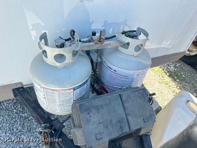 image for item EK1439 2003 Forest River  Flagstaff camper